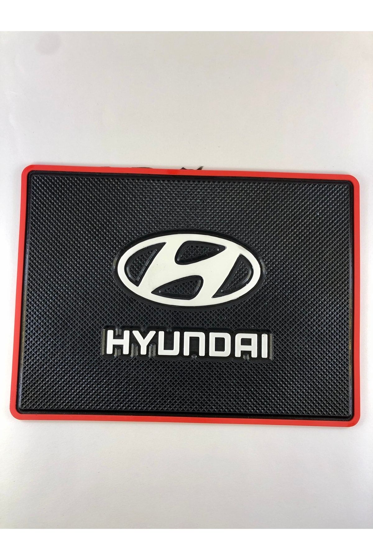 Hyundai%20Kaymaz%20Torpido%20Pedi%20/%20Hyundai%20Kaydırmaz%20Ped%20/%20Hyundai%20Ped